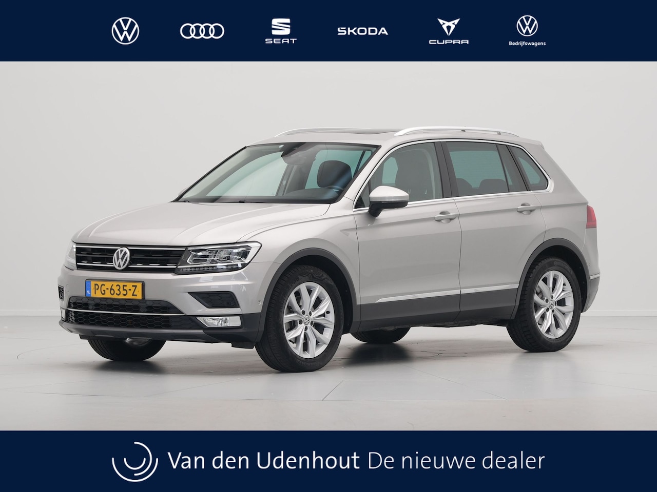 Volkswagen Tiguan - 1.4 TSI ACT 150pk DSG Highline Panorama Navigatie Camera Acc Sideassist Stoelmemory 294 - AutoWereld.nl