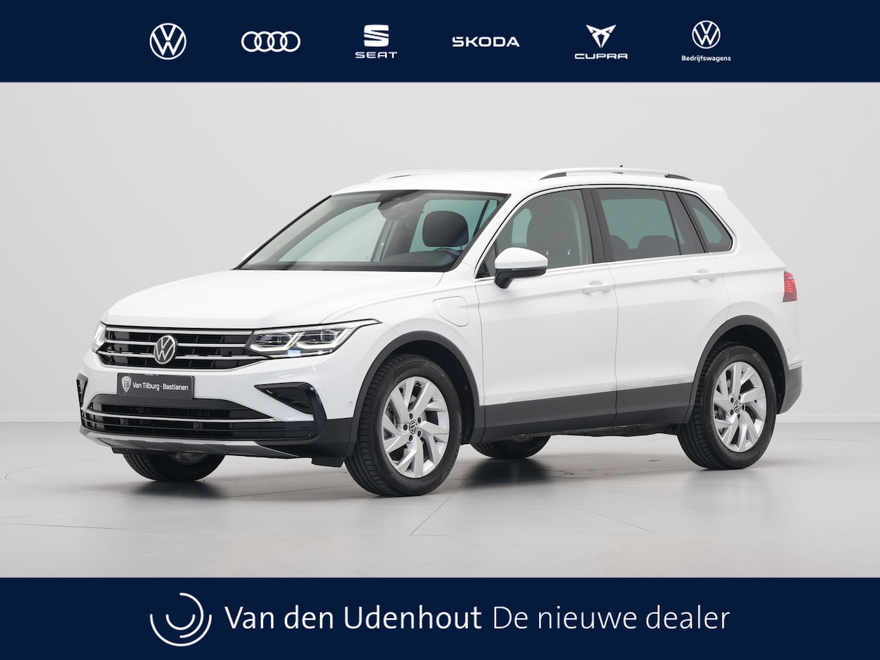 Volkswagen Tiguan - 1.4 TSI 245pk eHybrid Elegance Navigatie Camera Matrix Led Stoelverwarming 230 - AutoWereld.nl
