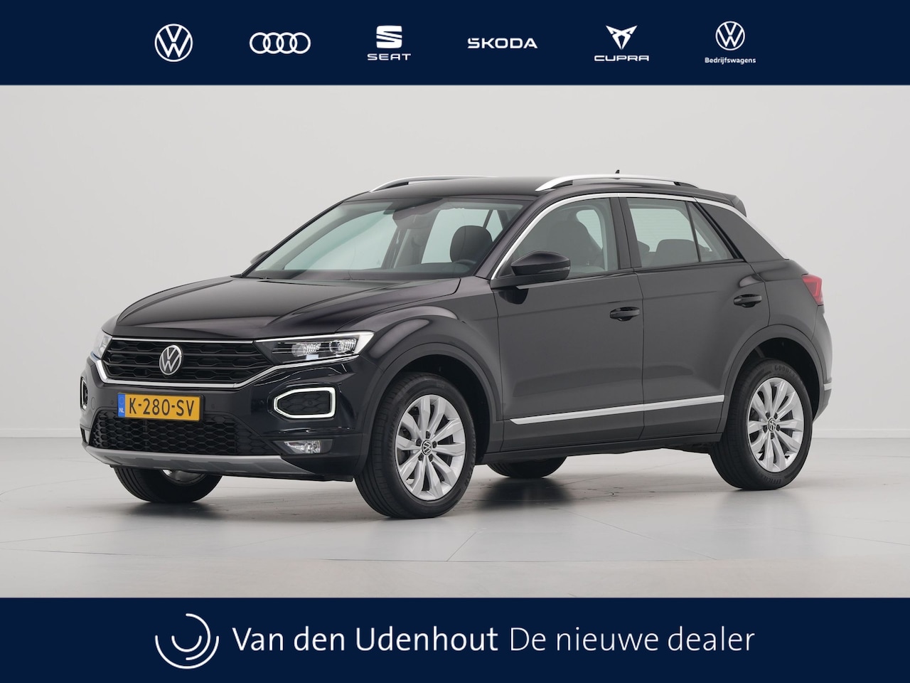 Volkswagen T-Roc - 1.5 TSI 150pk DSG Sport Navigatie ACC Camera Executive 213 - AutoWereld.nl