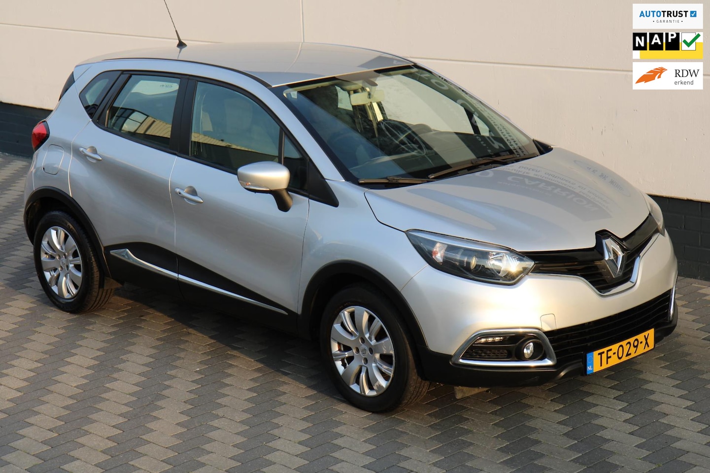 Renault Captur - 0.9 TCe Dynamique Navi Cruise Airco Keyless !! - AutoWereld.nl
