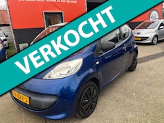 Peugeot 107 - 1.0-12V XR / nwe apk