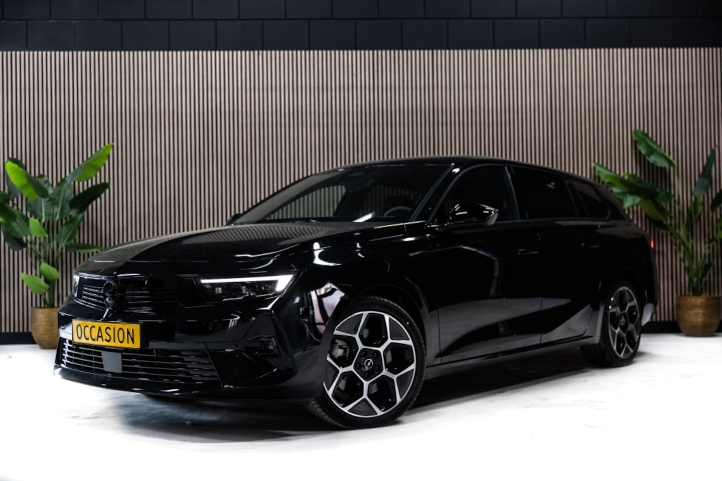 Opel Astra Sports Tourer - 1.6 T PHEV Ultimate - AutoWereld.nl