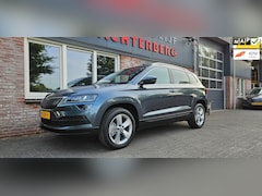 Skoda Karoq - 1.0 TSI Ambition Business Trekhaak LED Carplay Nette Auto NAP Navigatie Airco/Clima