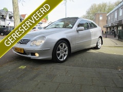 Mercedes-Benz C-klasse Sportcoupé - 200 K. DESIGNO / AUTOMAAT / AIRCO / SCHUIFDAK/ LEER / NL-AUTO / 140dkm