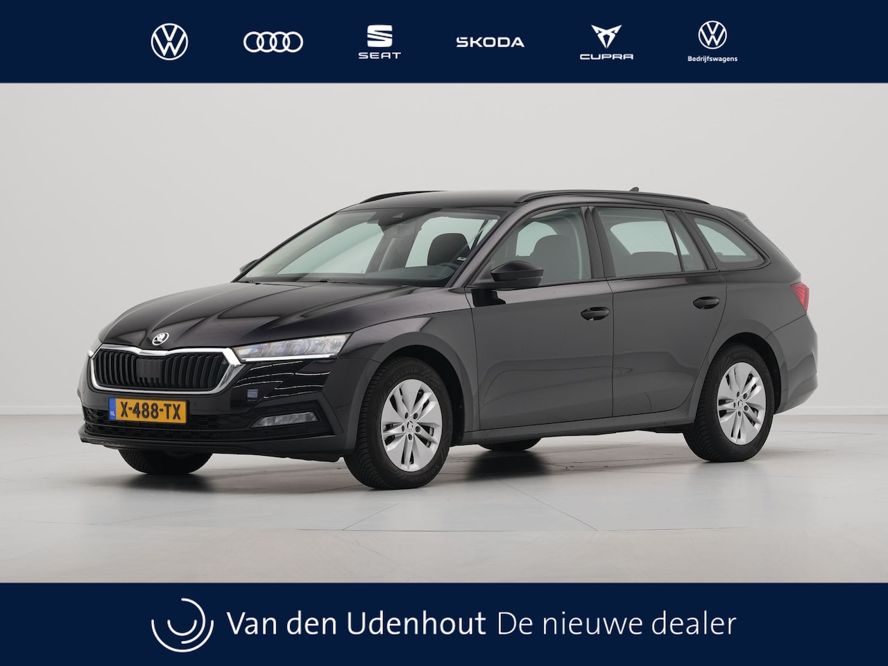 Skoda Octavia Combi - 1.0 e-TSI 110pk DSG Business Edition Trekhaak Navigatie Pdc Clima 82 - AutoWereld.nl