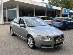 Volvo S80 - 2.5T Aut Summum Xenon Dealer onderhouden BTW voordeel €350,