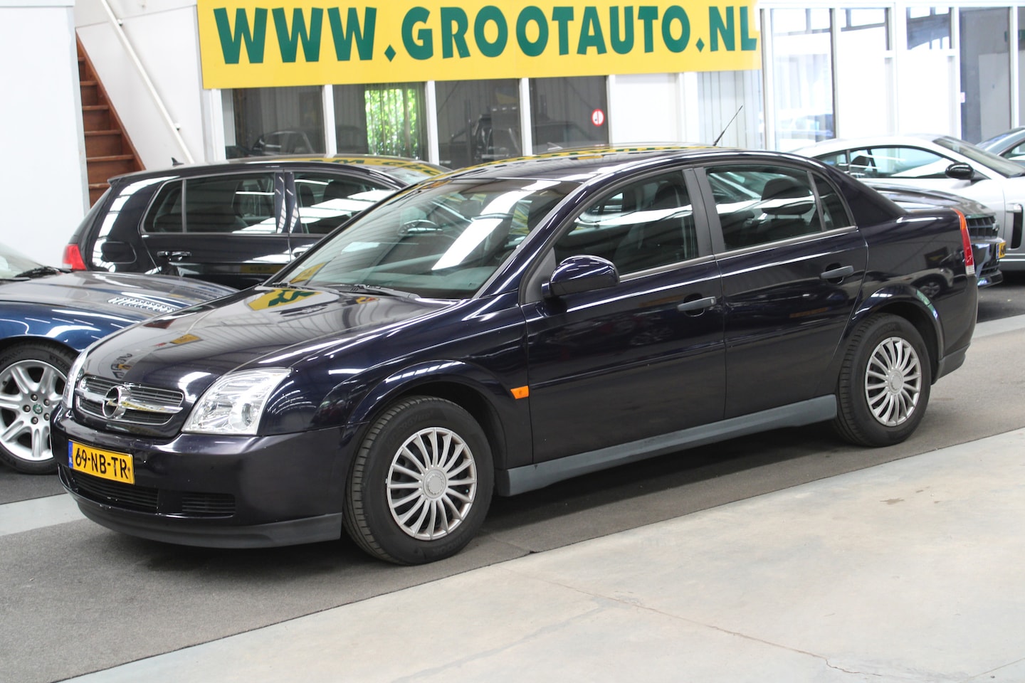 Opel Vectra - 1.8-16V Comfort Navigator 1e Eigenaar, Airco, Stuurbekrachtiging - AutoWereld.nl