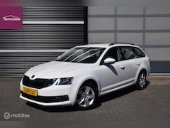 Skoda Octavia Combi - 1.5 TSI 150pk Ambition Navi Apple Carplay Parkeersensoren