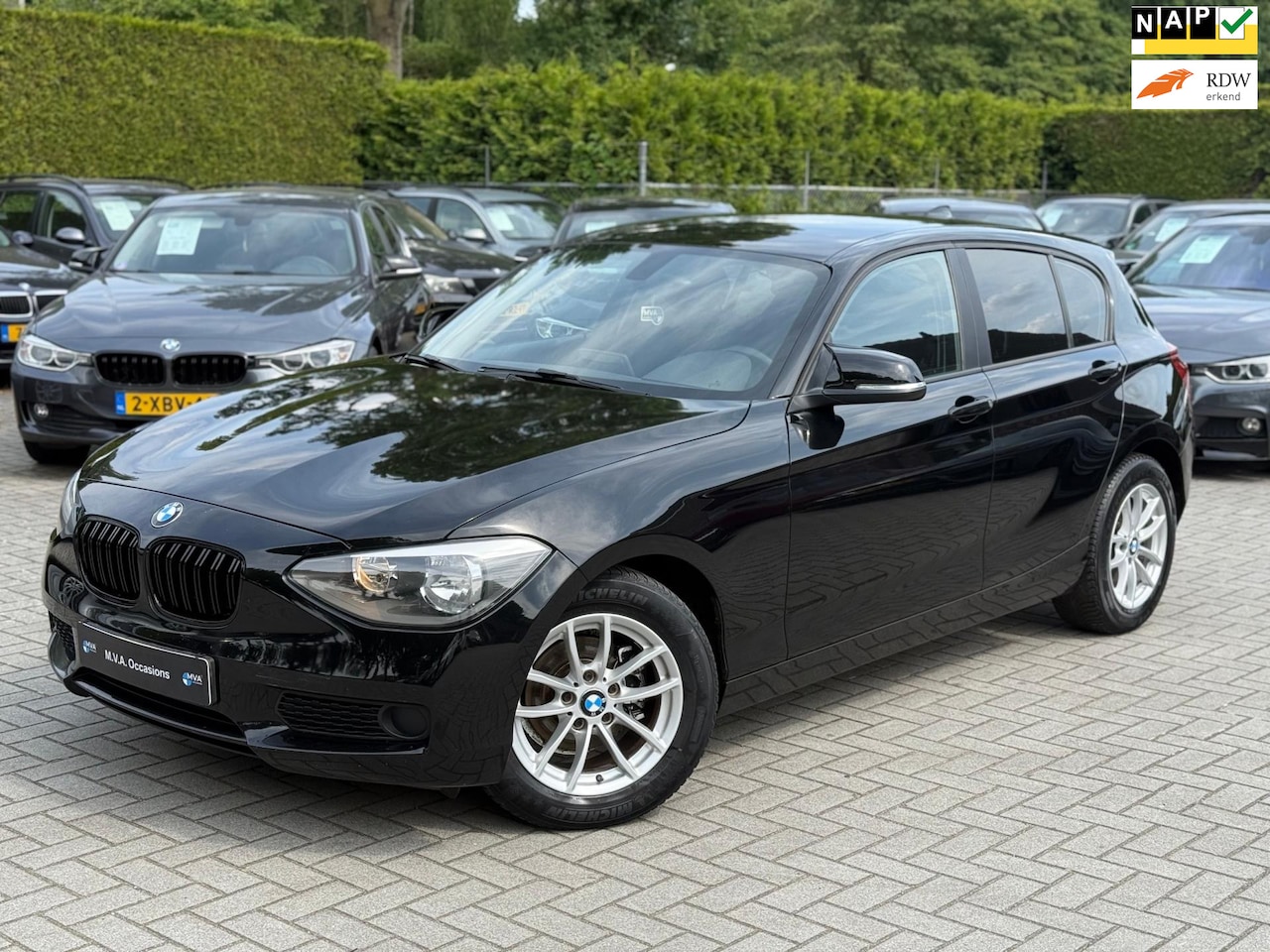 BMW 1-serie - 114i EDE Business|Nieuwe Ketting + Klepseals|Airco|Stoelverwarming|Nette staat.. - AutoWereld.nl