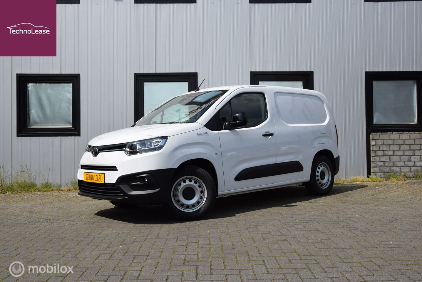 Toyota PROACE CITY Electric - Live 50 kWh Apple Carplay Navi PDC - AutoWereld.nl