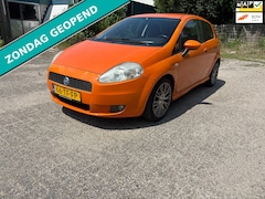 Fiat Grande Punto - 1.4-16V Sport INRUILKOOPJE | ZO MEENEMEN | AIRCO | CRUISE |