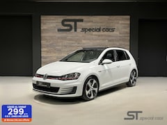 Volkswagen Golf - 2.0 TSI GTI Performance|Pano| Leder| Harman Kardon