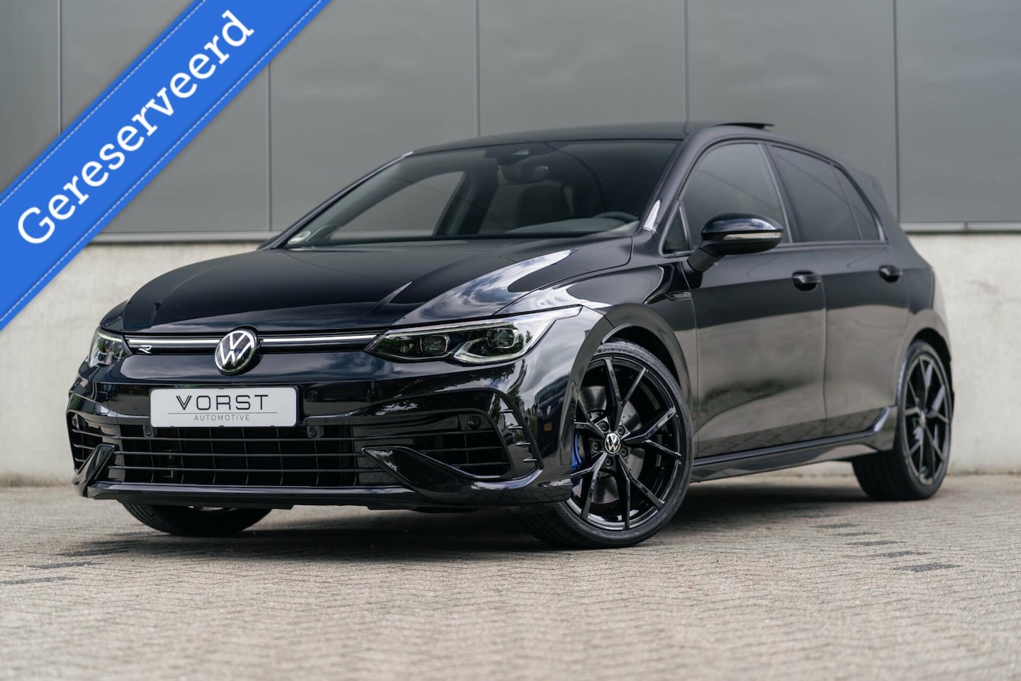 Volkswagen Golf - 2.0 TSI R 4Motion Performance Akrapovic HK - AutoWereld.nl