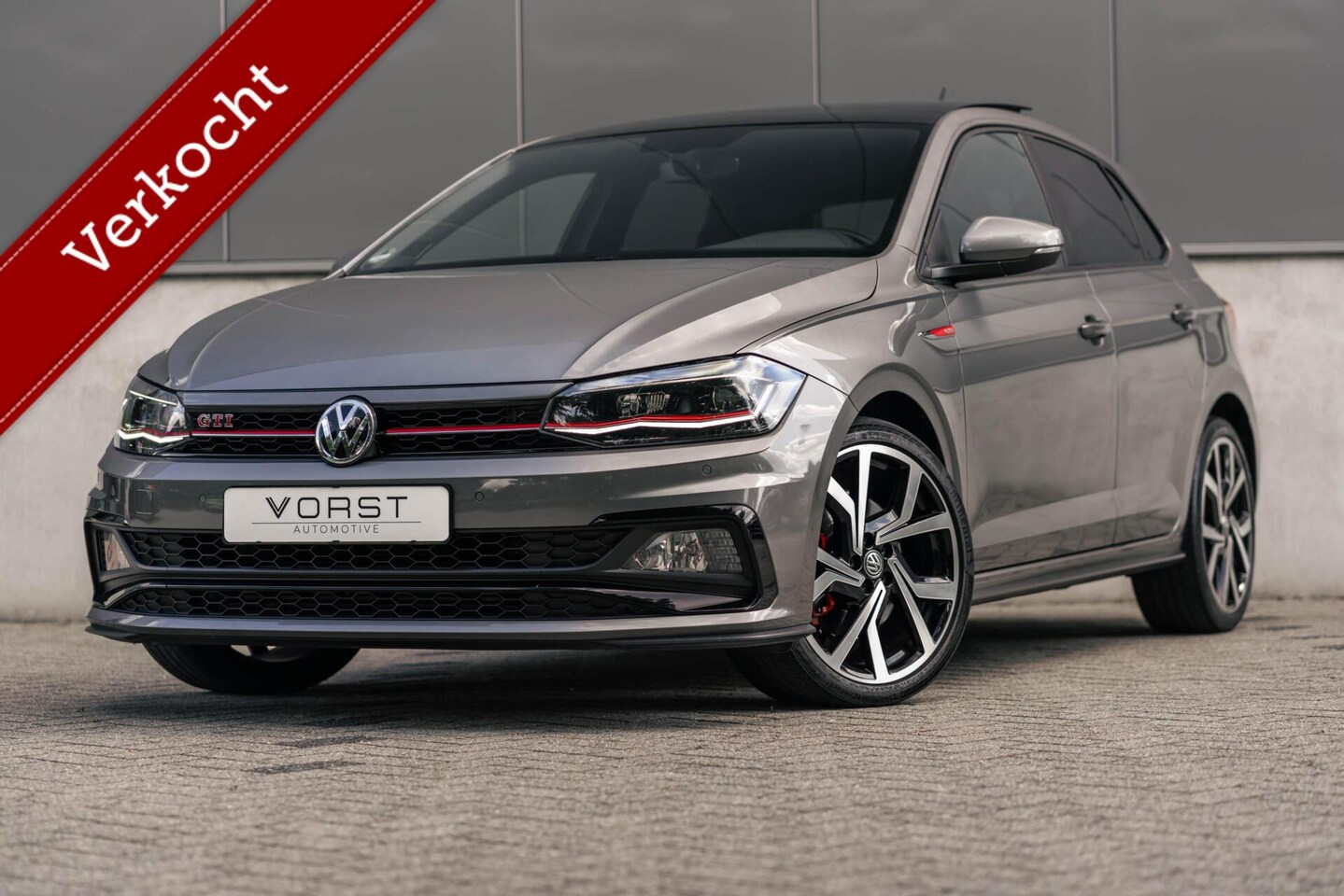 Volkswagen Polo - 2.0 TSI GTI Pano Dsg Camera - AutoWereld.nl