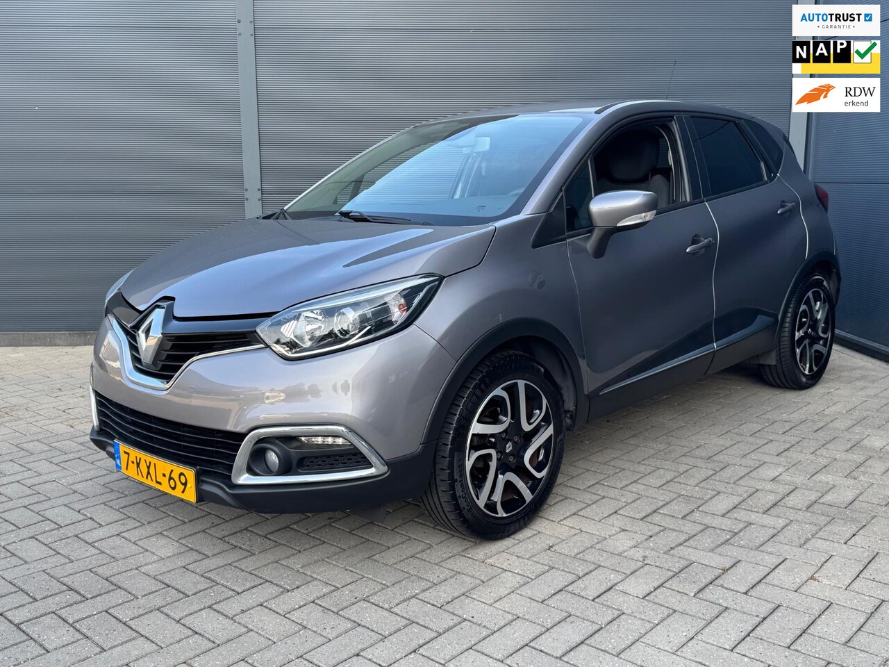 Renault Captur - 0.9 TCe Dynamique / Nap / Navi / Camera - AutoWereld.nl