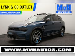 Lynk & Co 01 - 1.5 Plug-in Hybride|ZWARTE.HEMEL|360ºCAM|Black Edition|