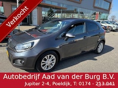 Kia Rio - 1.2 World Cup Edition Plus , Velgen , lederen bekleding , Parkeerhulp achter , Bluetooth t