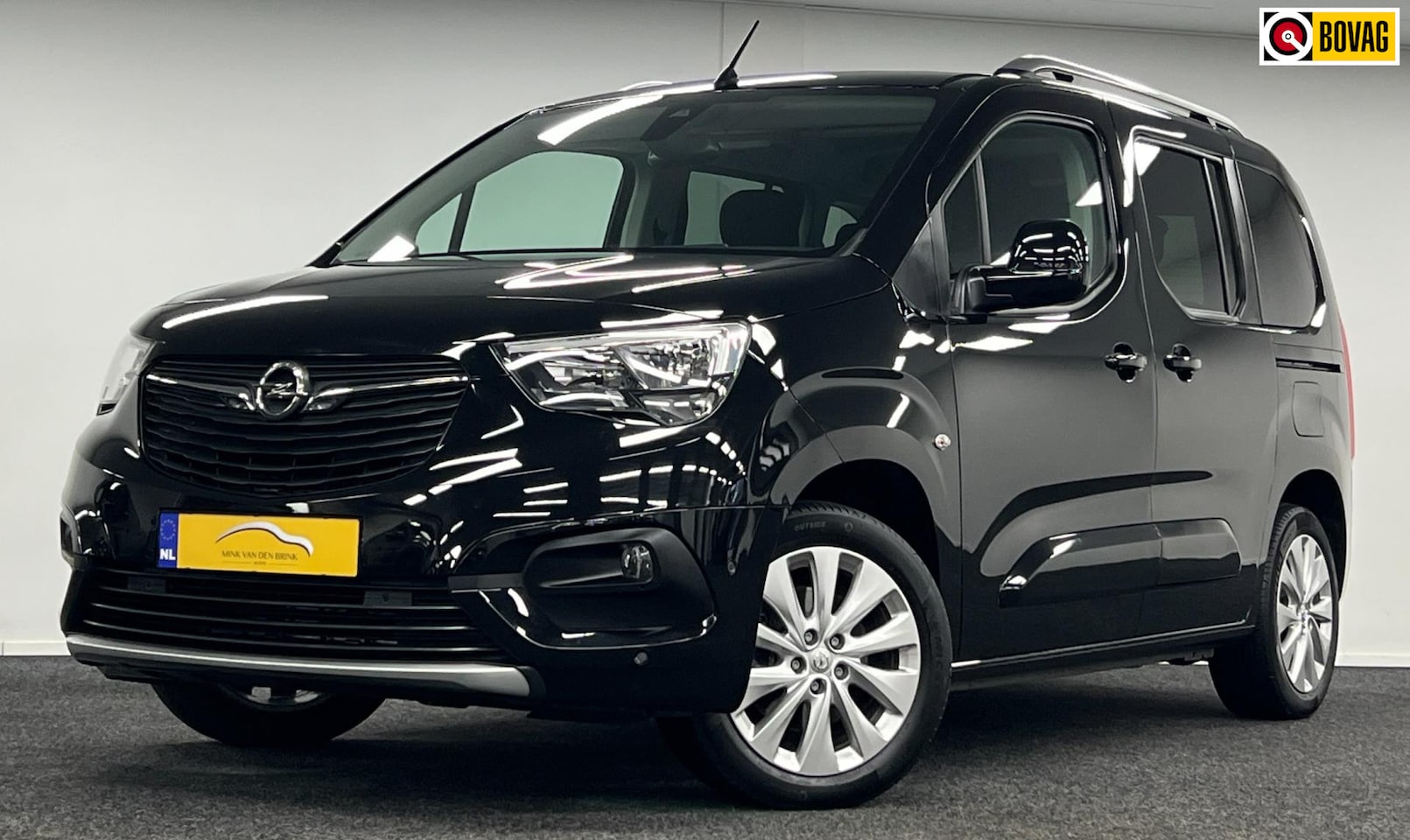 Opel Combo - 1.2 Turbo L1H1*5Persoons*Camera*Navi*Carplay*CruiseContr! - AutoWereld.nl