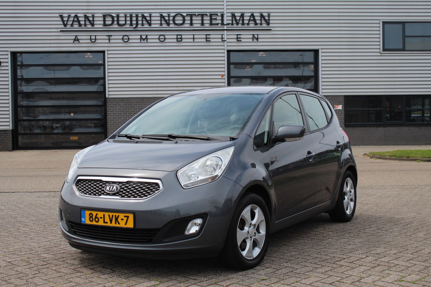 Kia Venga - 1.6 CVVT X-Ecutive / Automaat / Trekhaak / N.A.P. - AutoWereld.nl
