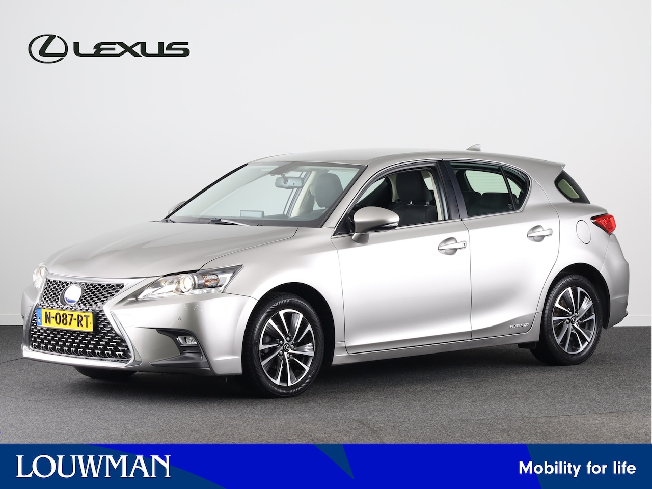 Lexus CT 200h - Business Line | Cruise Control | Navigatie | Parkeersensoren | - AutoWereld.nl