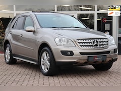 Mercedes-Benz M-klasse - 350 4MATIC | YOUNGTIMER | PANORAMADAK | TREKHAAK | NAVI |