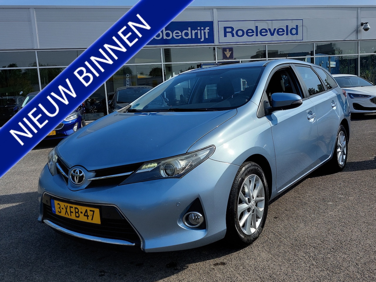 Toyota Auris Touring Sports - 1.6 16v 132pk Now | 1ste Eigenaar + Origineel NL | Clima | Cruise | Pdc V+A | Elek.Ramen+S - AutoWereld.nl