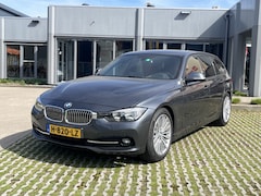 BMW 3-serie Touring - 320d Luxury Lees de Tekst