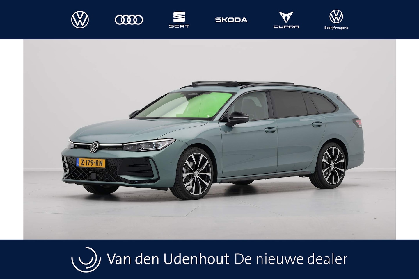 Volkswagen Passat Variant - 1.5 eTSI R-Line Business Panorama Camera DAB Stoelverwarming ErgoActive - AutoWereld.nl