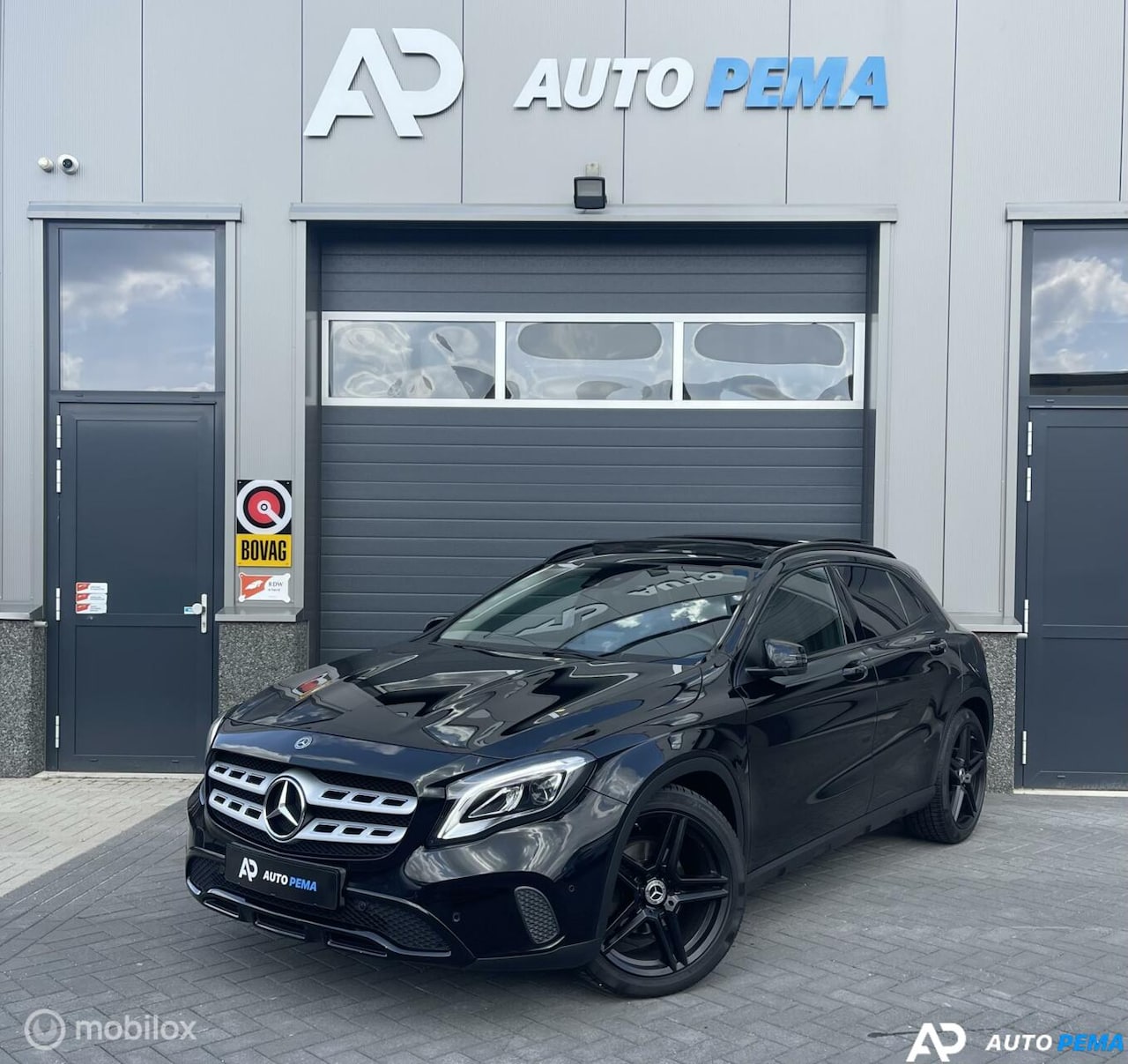 Mercedes-Benz GLA-Klasse - Mercedes-Benz GLA-klasse 200 Urban 156PK/PANO/APPLE - AutoWereld.nl