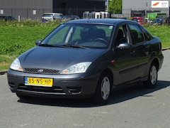 Ford Focus - 1.6-16V Cool Edition BJ2004 AUTOMAAT AIRCO/APK