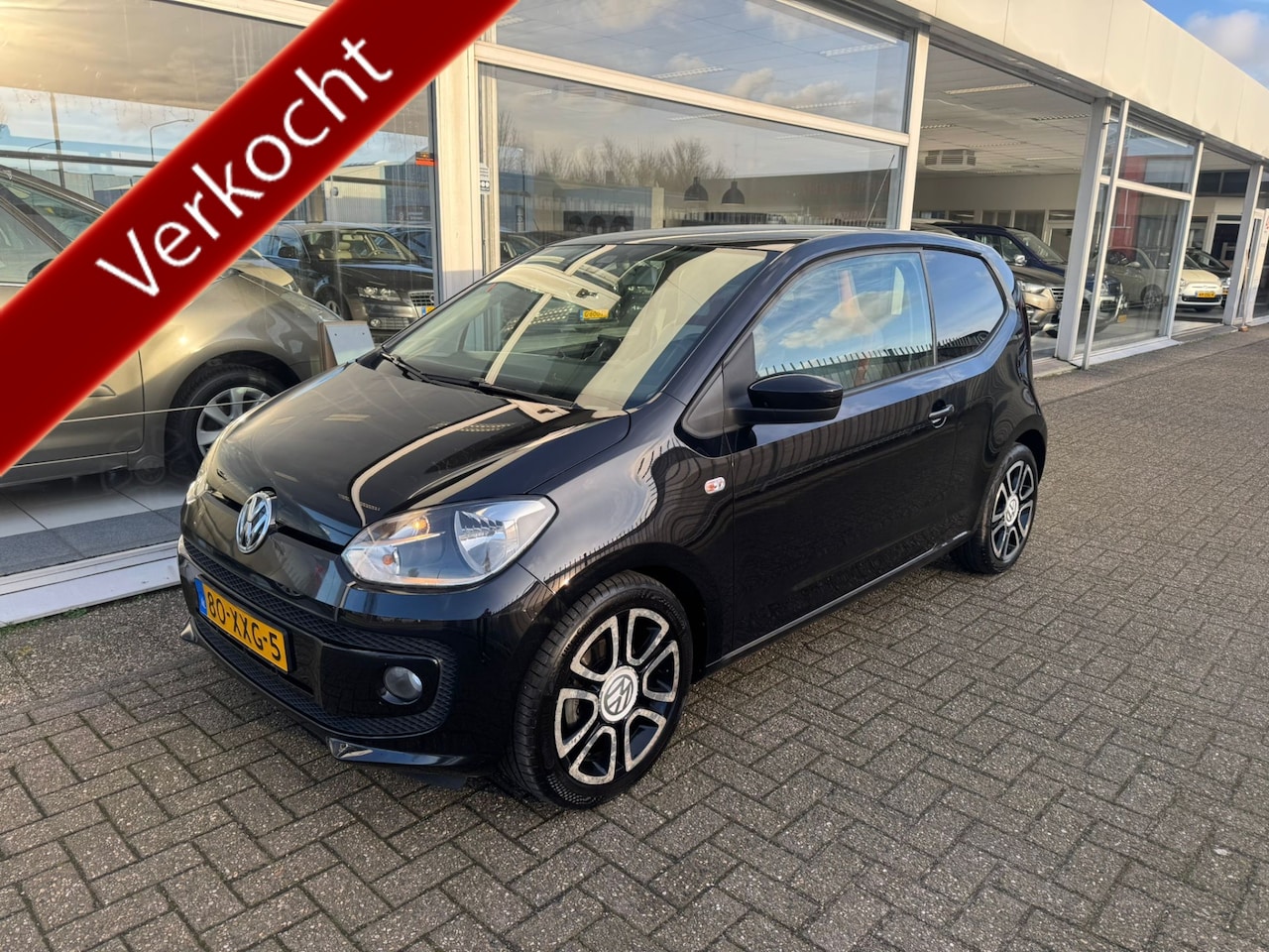 Volkswagen Up! - 1.0 high up! BlueMotion 1e eigenaar | Airco | Start/ Stop functie | Elektrische ramen | AP - AutoWereld.nl