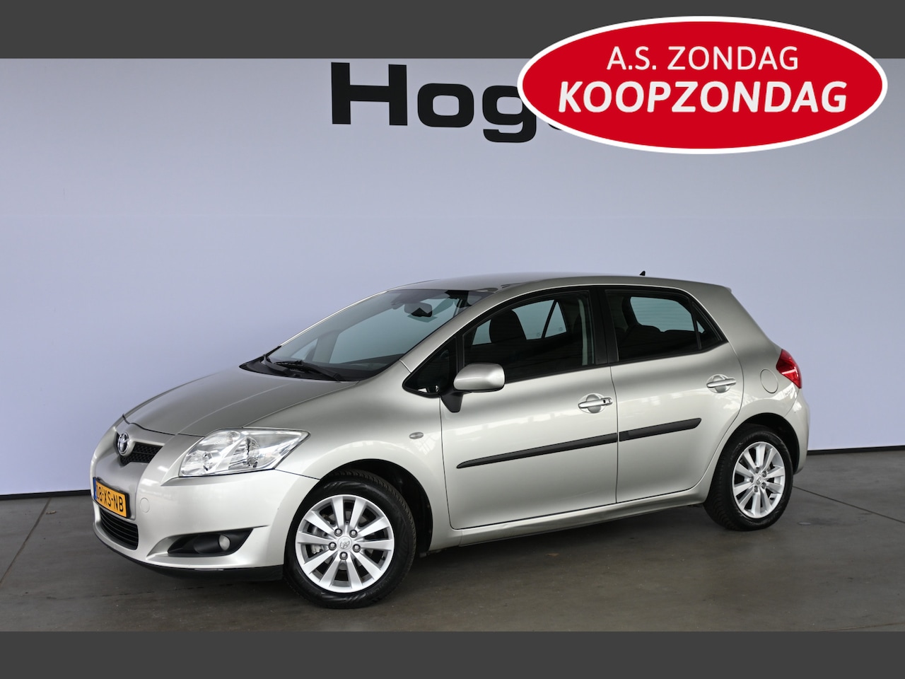 Toyota Auris - 1.6-16V Luna Business Clima Navigatie Goed Onderhouden! Lichte schade! Inruil Mogelijk! - AutoWereld.nl