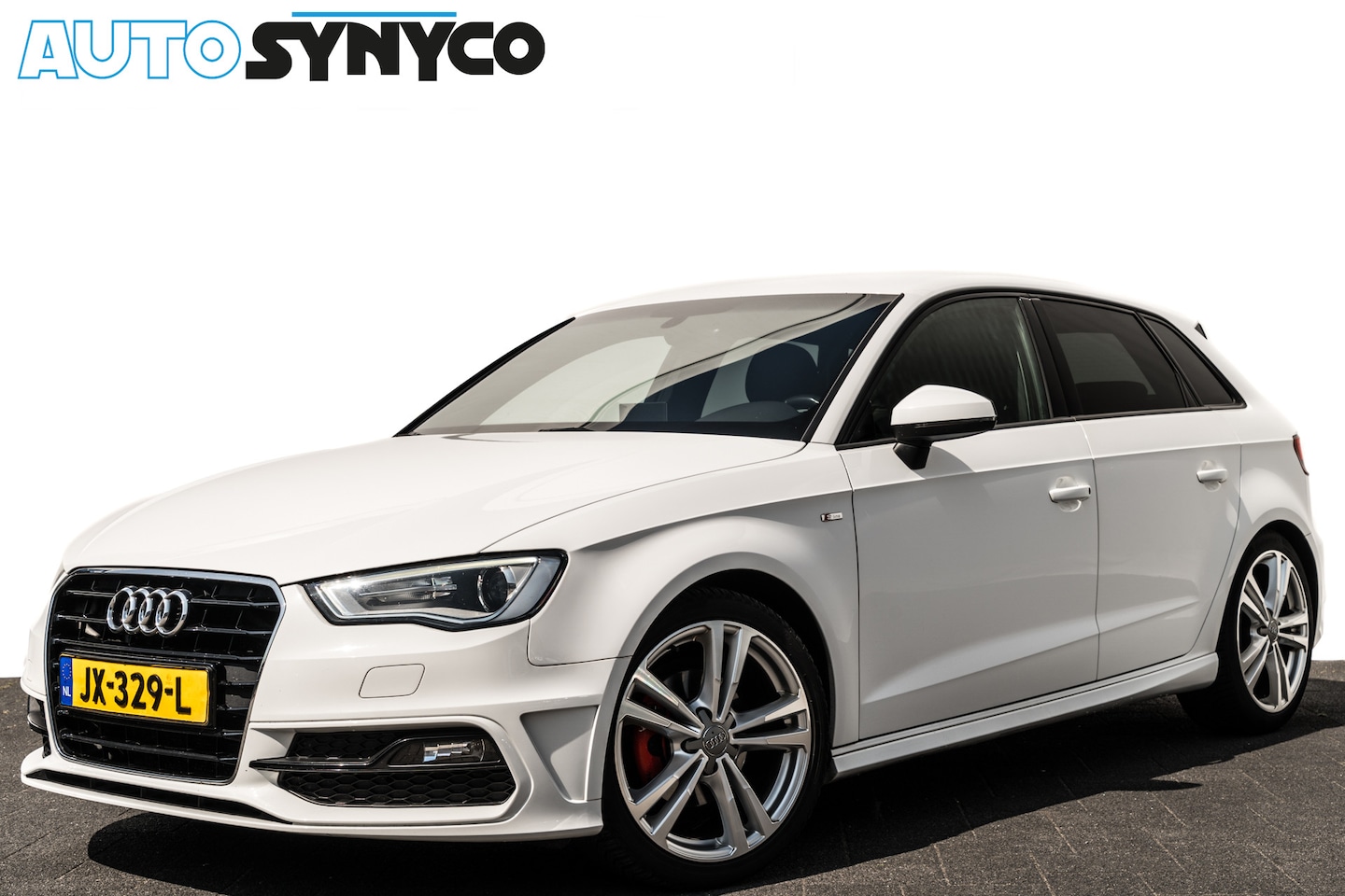 Audi A3 Sportback - 1.6 TDi 110 Pk S-Line I S-Line Sportstoelen I 18 inch. LMV I Xenon I Navigatie - AutoWereld.nl