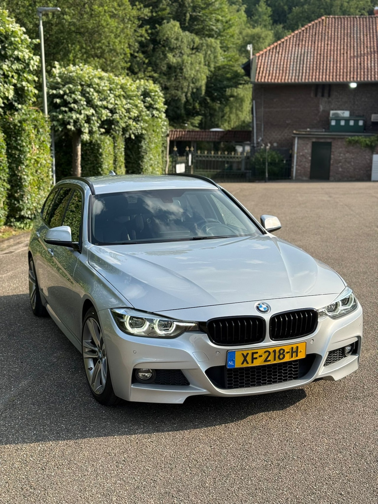 BMW 3-serie Touring - 320i M Sport Edition - AutoWereld.nl