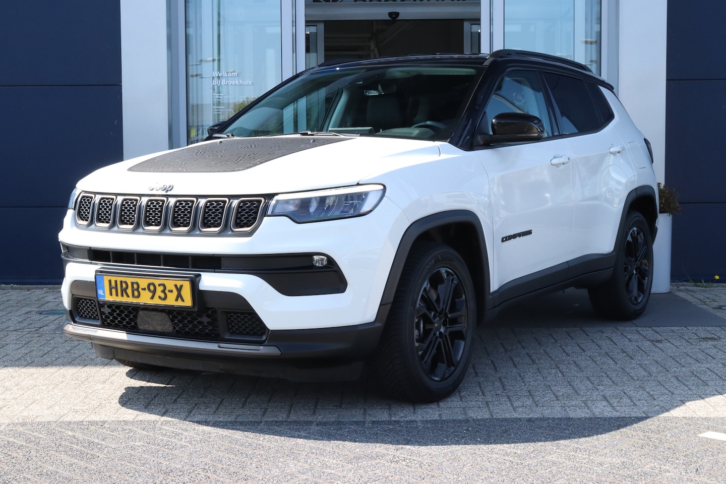 Jeep Compass - 4xe 240 Plug-in Hybrid Electric Upland | Adaptieve Cruise | Camera | Stoel+Stuurverwarming - AutoWereld.nl