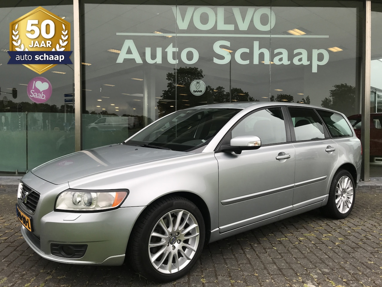 Volvo V50 - 2.5 T5 AWD Summum Automaat | Rijklaar incl garantie | Schuifdak Xenon meesturend Blis Leer - AutoWereld.nl