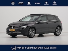 Volkswagen Golf - 1.5 eHybrid 50 Edition Panorama Matrix Led Stuurverwarming Acc
