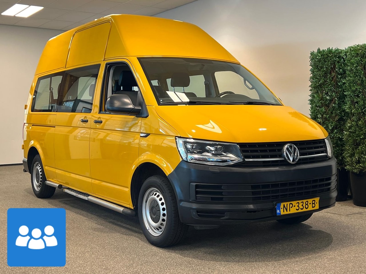 Volkswagen Transporter - L2H3 Personenbus / Buurtbus 7-pers. - AutoWereld.nl
