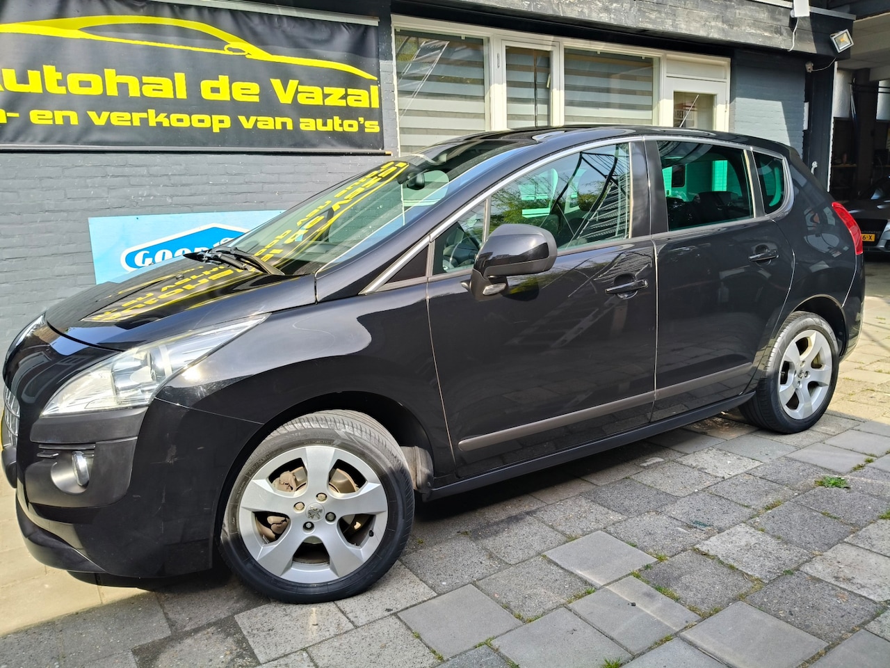 Peugeot 3008 - 1.6 VTi Active airco panodak navigatie - AutoWereld.nl