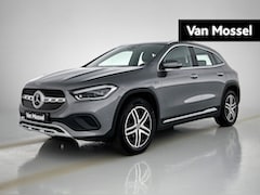Mercedes-Benz GLA-Klasse - 250 e Business Solution Luxury Limited | Automaat | Trekhaak | Parkeer sensoren | Leder |