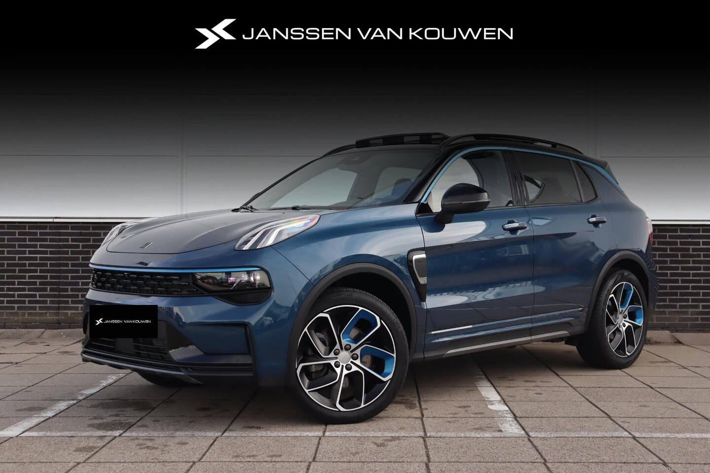 Lynk & Co 01 - 1.5 PHEV Panoramadak Stoelverwarming 360-Camera - AutoWereld.nl