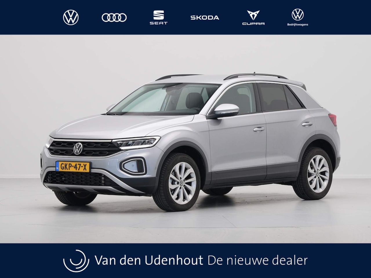 Volkswagen T-Roc - 1.5 TSI 150pk DSG Life Edition Navi via App Parkassist Bluetooth Acc - AutoWereld.nl