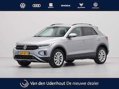 Volkswagen T-Roc - 1.5 TSI 150pk DSG Life Edition Navi via App Parkassist Bluetooth Acc