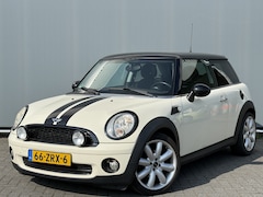 MINI Cooper - BWJ 2009 1.6 120 PK STUURBEKR. / AIRCO / PANORAMA / LMV / MISTLAMPEN
