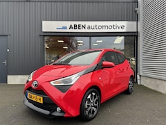 Toyota Aygo - 1.0 VVTi 72PK X-Play 5-deurs (CAMERA|CARPLAY|LMV|4-SEIZ. BANDEN)