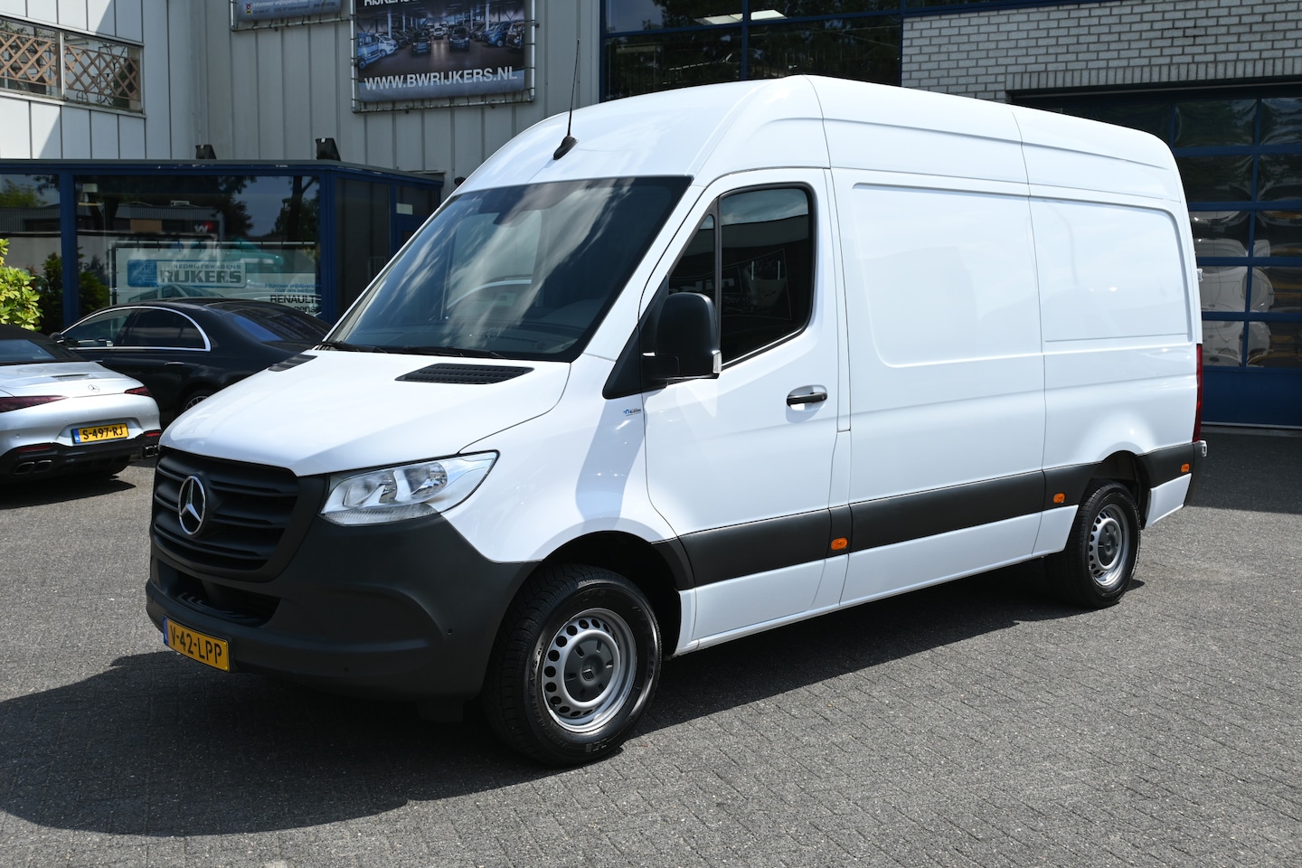 Mercedes-Benz Sprinter - 316 CDI L2H2 3500 KG trekhaak, Camera, Geveerde stoel, Standkachel - AutoWereld.nl