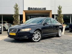 Volvo S80 - 2.5 T Momentum Dealer onderhouden