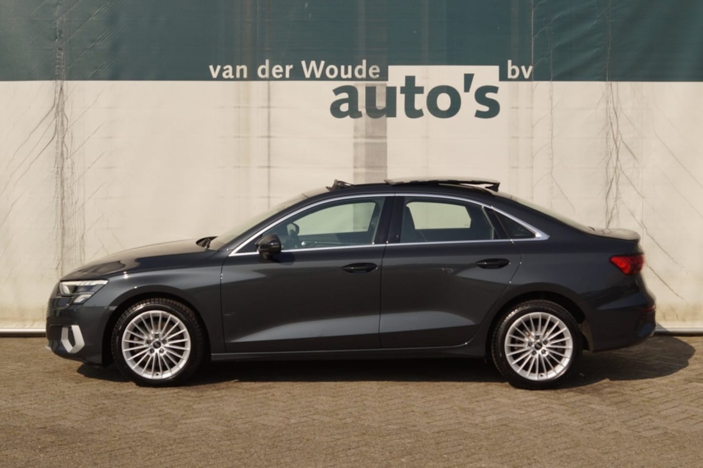 Audi A3 Limousine - 35 TFSI 150pk Automaat Edition -PANO-LEER- - AutoWereld.nl