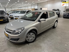 Opel Astra - 1.8 Business / AUTOMAAT / AIRCO / NIEUWE APK