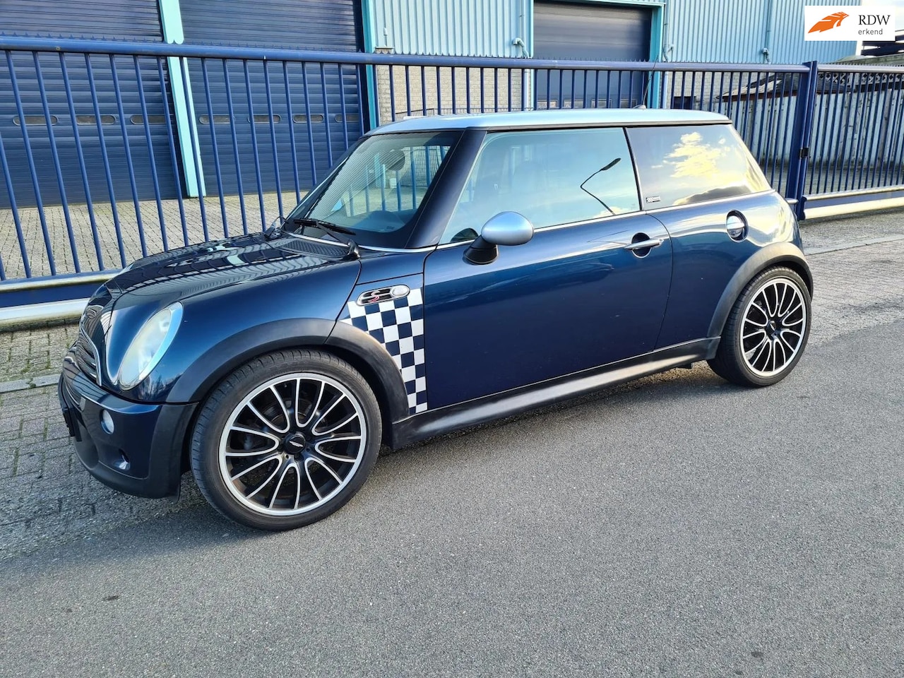 MINI Cooper S - MINI Checkmate *CLIMA*LEER*CV*ELEC.RAMEN*18 INCH - AutoWereld.nl